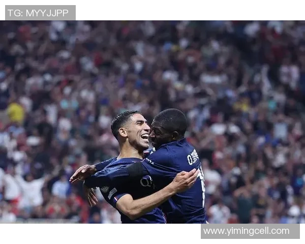 意甲激战巴黎圣日耳曼绝杀里昂全场沸腾精彩瞬间回顾