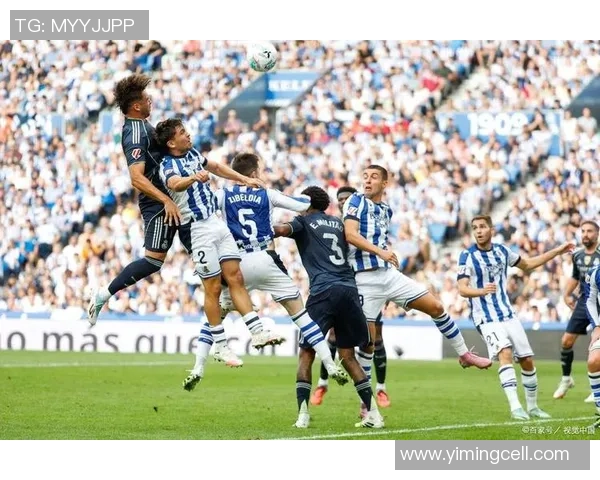 热刺逆转AC米兰国王杯激战乌龙球引发争议判罚全场沸腾