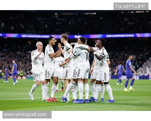 意甲激战：多特蒙德6比2逆袭皇马绝杀瞬间震撼全场数据深度解析